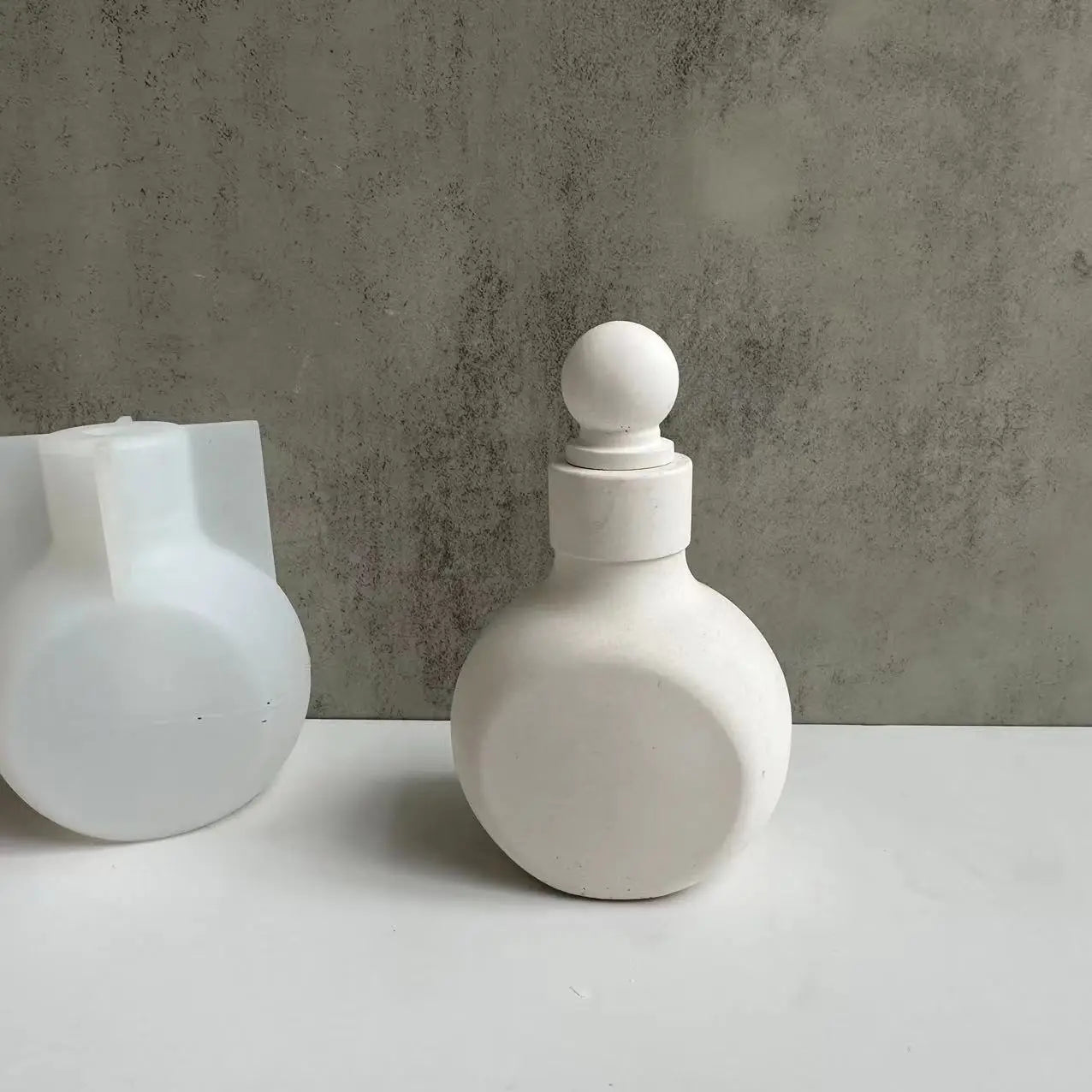 Silicone Mold for Perfume Bottle Vase Epoxy Resin, Plaster, Concrete Craft Molds DIY Flower Pot Candle Holder Making Mould